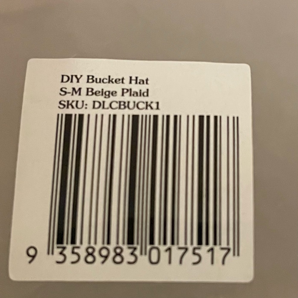 Lack of Color NWT Devon Lee Carlson Collaboration Green Plaid/Beige Bucket Hat - Picture 14 of 15